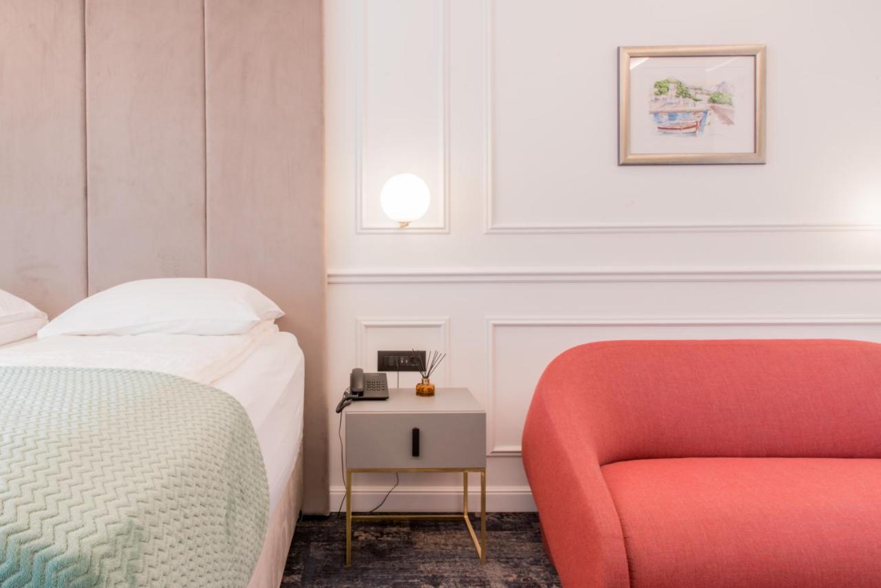 Hotel Krilo Jesenice  Zewnętrze zdjęcie